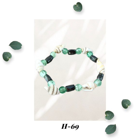 Conch Shells - Faceted Hematite Magnetic Beads - Stretch Bracelet - Green Glass - Picture 1 of 4